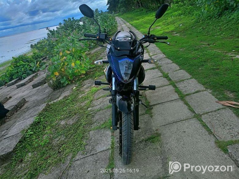 Suzuki Gixxer . 2020