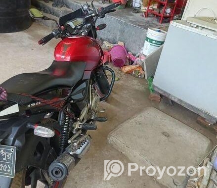 Bajaj Pulsar 150 . 2012