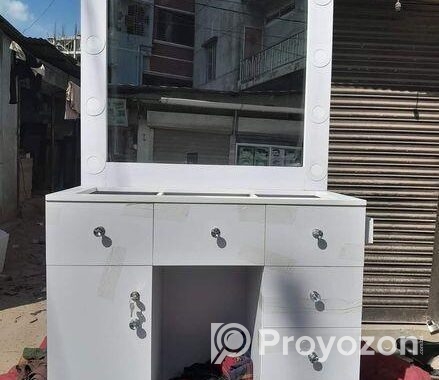 Vanity dressing table