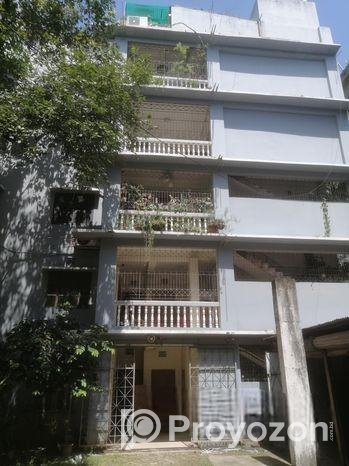 থার্ড ফ্লোরে ফ্ল্যাট ভাড়া