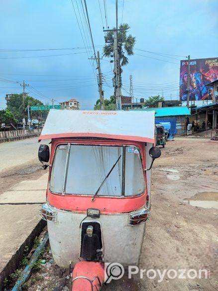 সি এন জি কভার ভ্যান 2011