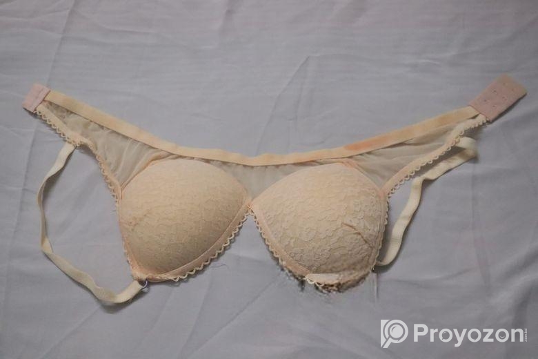 Bra and parties, inner, comfortable, undergarment