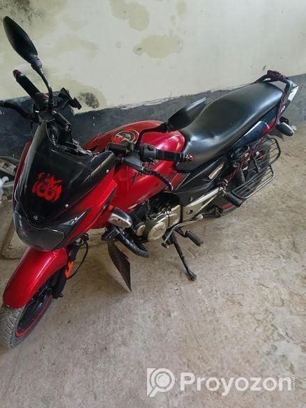 Bajaj Pulsar 150 . 2012