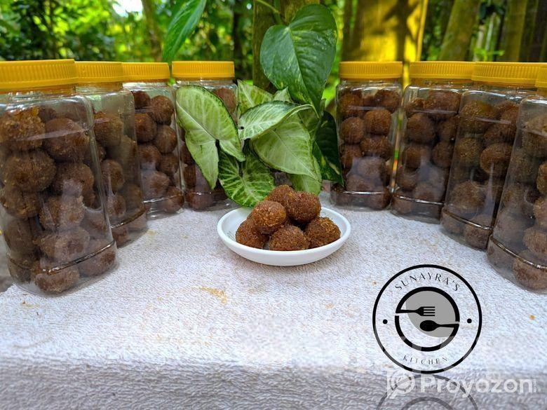 নারিকেল নাড়ু