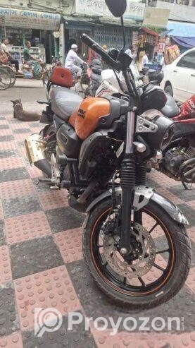 Yamaha FZX 2022