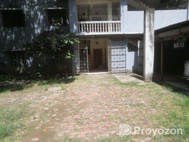 থার্ড ফ্লোরে ফ্ল্যাট ভাড়া