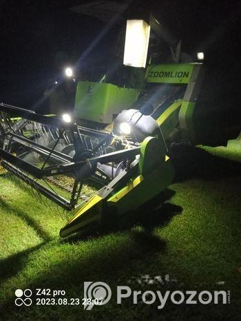 ধান কাটা গাড়ি