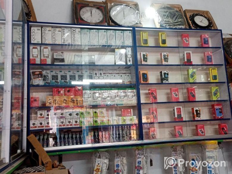 দোকানে মালামাল ও সব রেগ কাইন