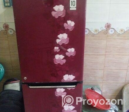 Fridge for sell