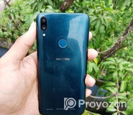 Walton GH9 3/32GB (Used)