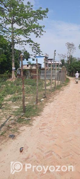 সুন্দর লোকেশনে বাড়ি করা উপযোগী জায়গা