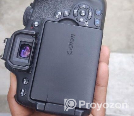 Canon 750D