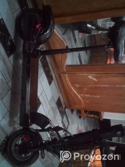 ইলেকট্রিক স্কুটার