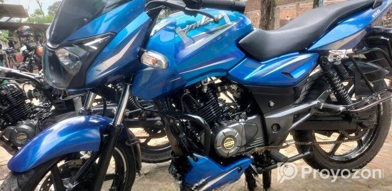 Bajaj Pulsar 150 . 2022