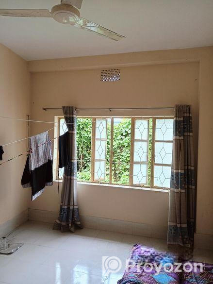 একতলা টিনশেড বাড়ি ভাড়া হবে