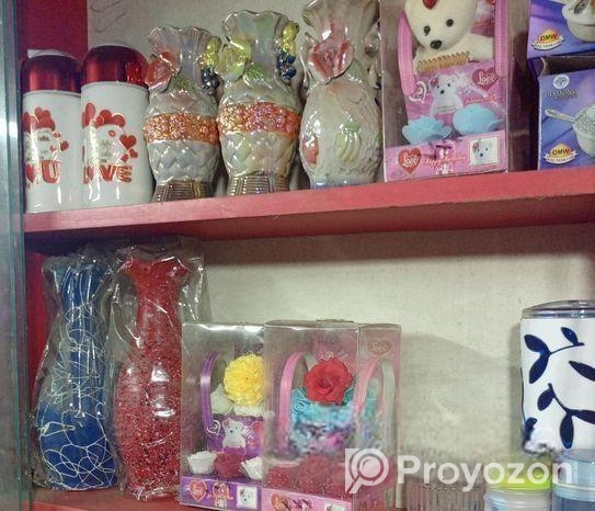 ফুলদানি বিক্রি কর দিচ্ছি