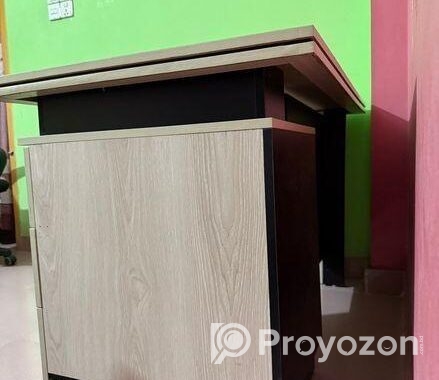 Good Condision Computer Table, Office