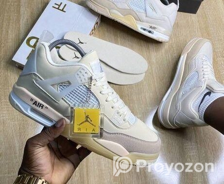 Air Jordan 4 Retro