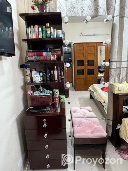 ড্রেসিন টেবিল