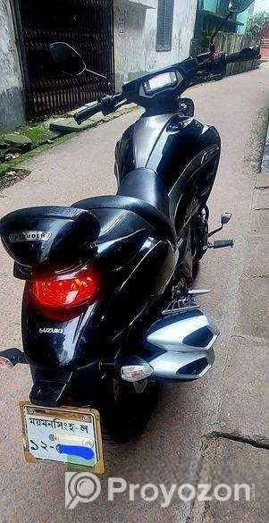 Suzuki Intruder . 2022