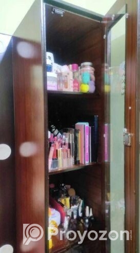 Dressing Table ‍Sell Post