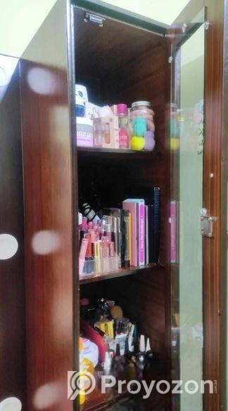 Dressing Table ‍Sell Post