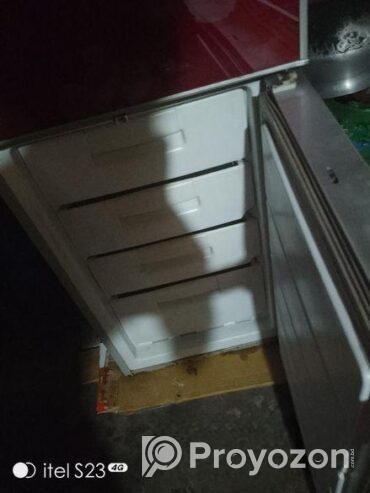 Fridge for sell