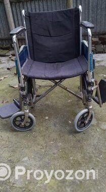 একটি হুইল চেয়ার বিক্রি হবে