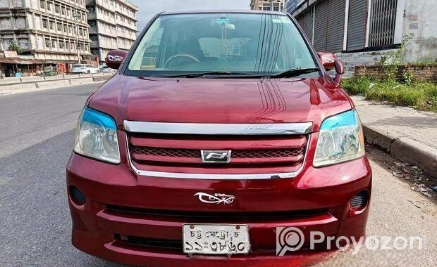 Toyota Noah Microbus X 2005
