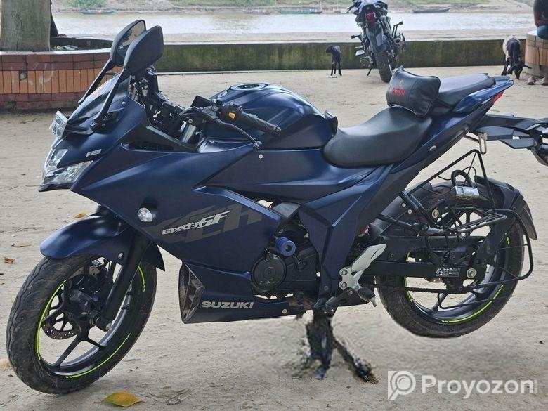 Suzuki Gixxer SF . 2024