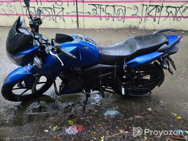 TVS Apache RTR 160 . 2023