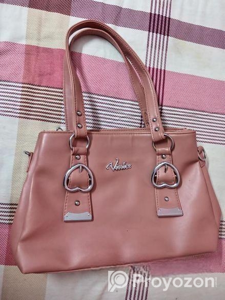 অল্প মূল্যে শাড়ি কিনুন