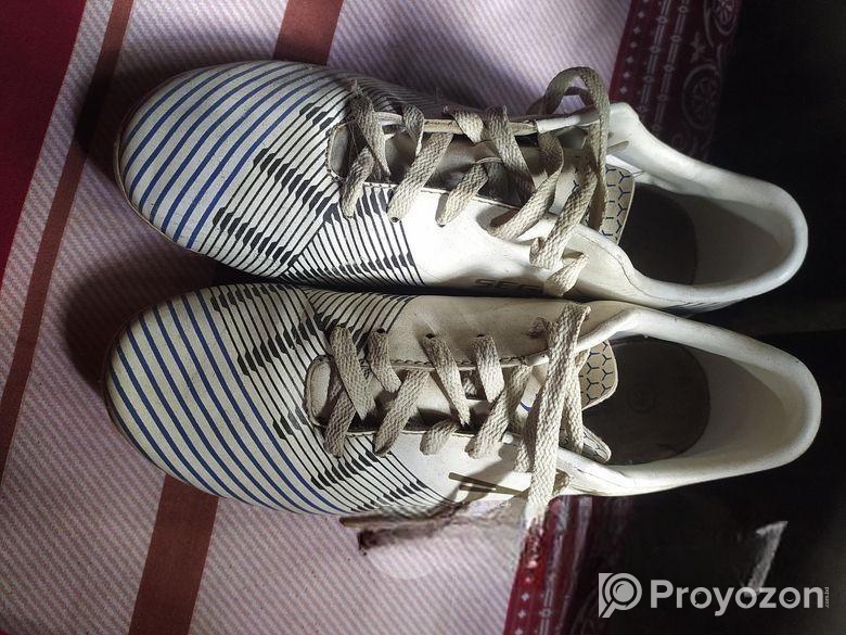 ফুটবল বুট