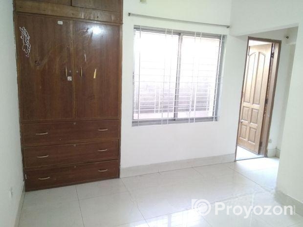 নীচ তলায় ফ্যামিলি ফ্ল্যাট বাসা ভাড়া  মিরপুর-১