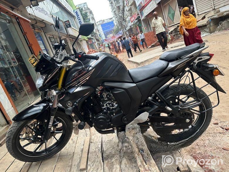 Yamaha FZs V2 2025