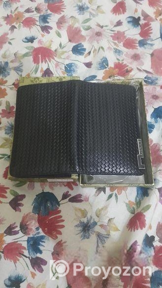 মানিব্যাগ বিক্রি হবে