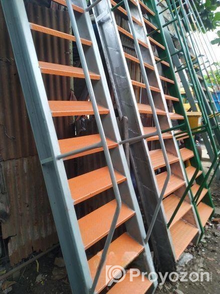 জাহাজের মালামাল