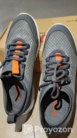 জুতা বিক্রি হবে