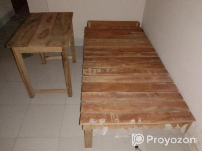 Bed & Table