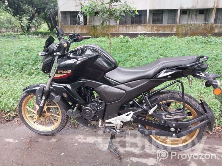 Yamaha FZS V3 Delux 2023