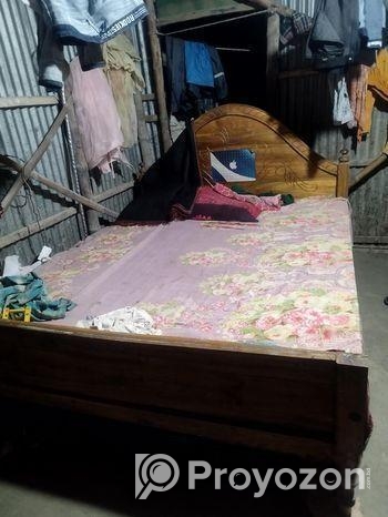 খাটটি অনেক ভালো