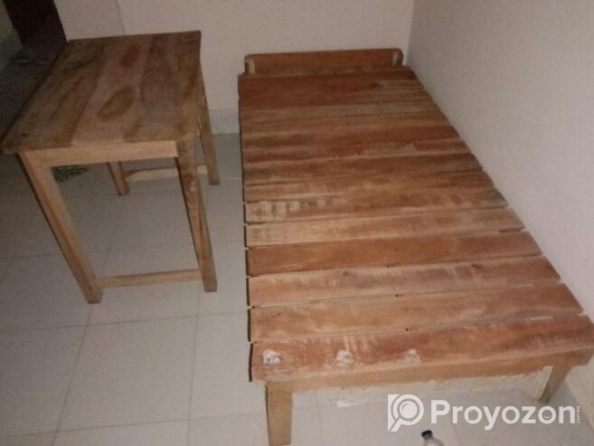Bed & Table