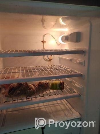 ফ্রিজ বিক্রি করা হবে