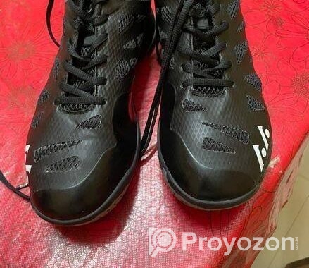 Badminton shoe