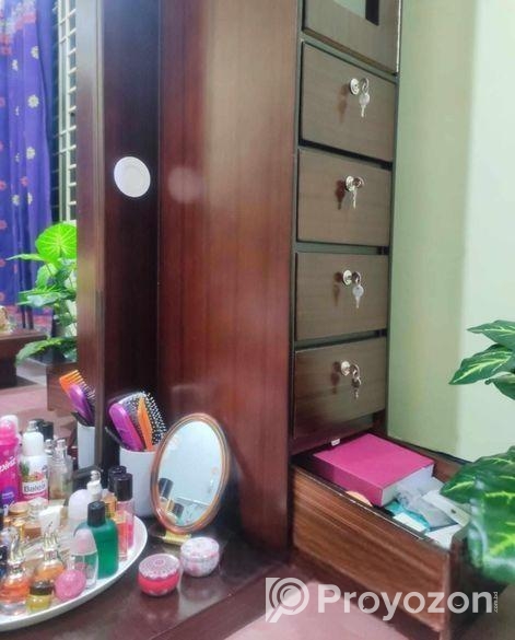 Dressing Table ‍Sell Post