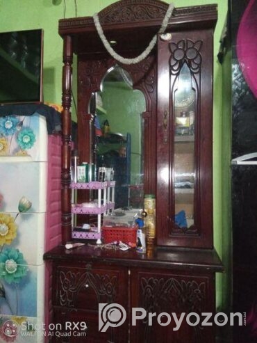 ড্রেসিং টেবিল বিক্রি হবে