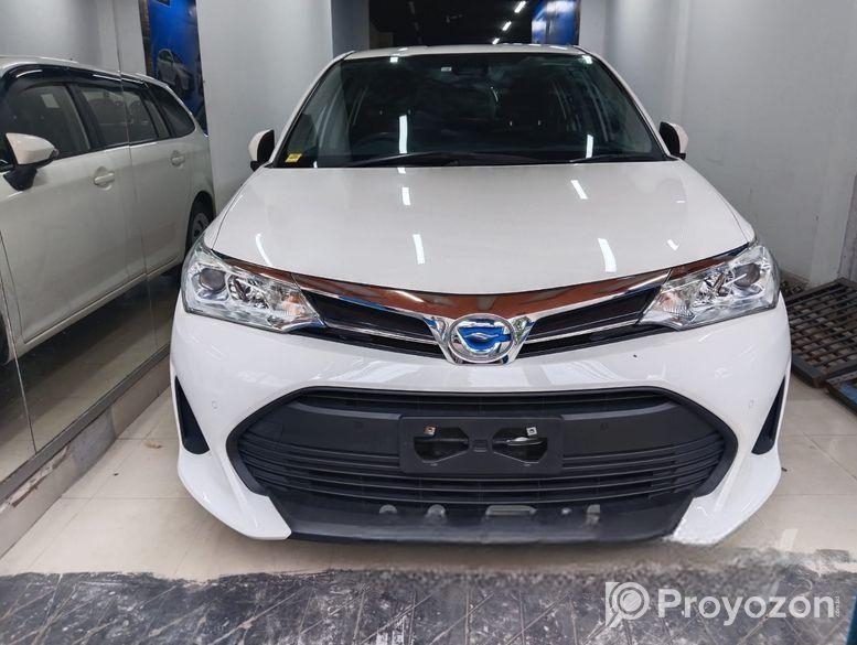 Toyota Fielder Ex Hybrid Push 2020