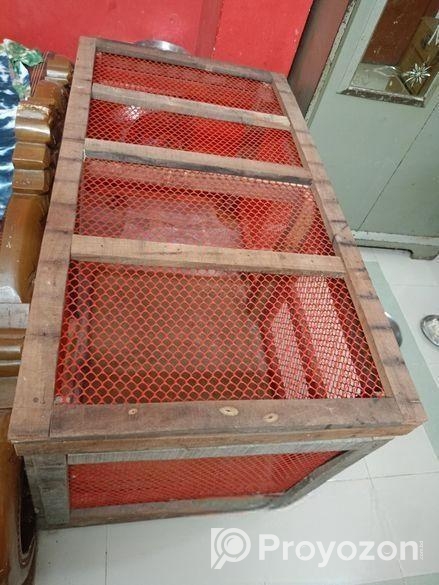 খুব মজবুত করে বিড়ালের জন্য তৈরি করা খাঁচা