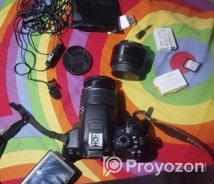 Canon 700 D