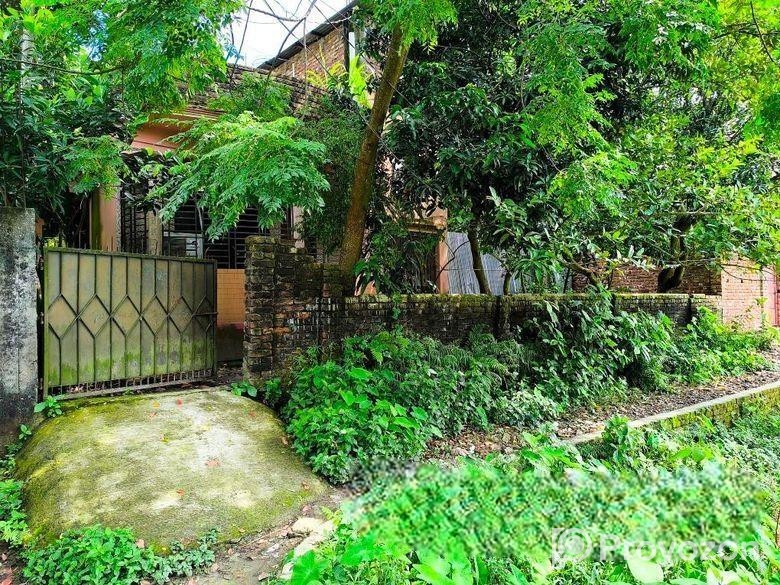 ২ ডিসিম জমি পাঁচতলা ফাউন্ডেশন সহ বিক্রি করা হবে।